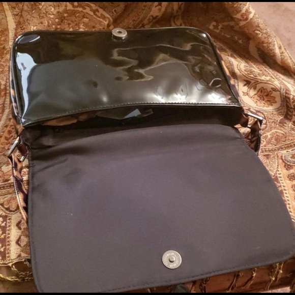 Animal Print Patent Leather Purse - Picture 6 of 8